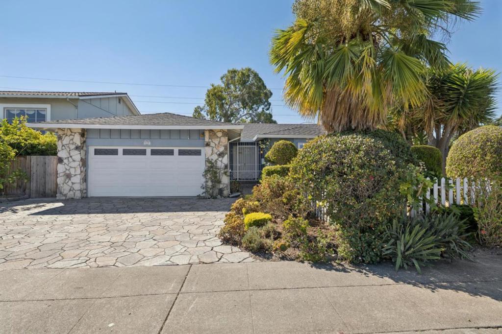 999 Lurline Drive