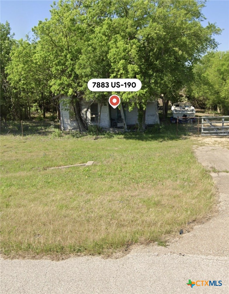 7883 E US Highway 190