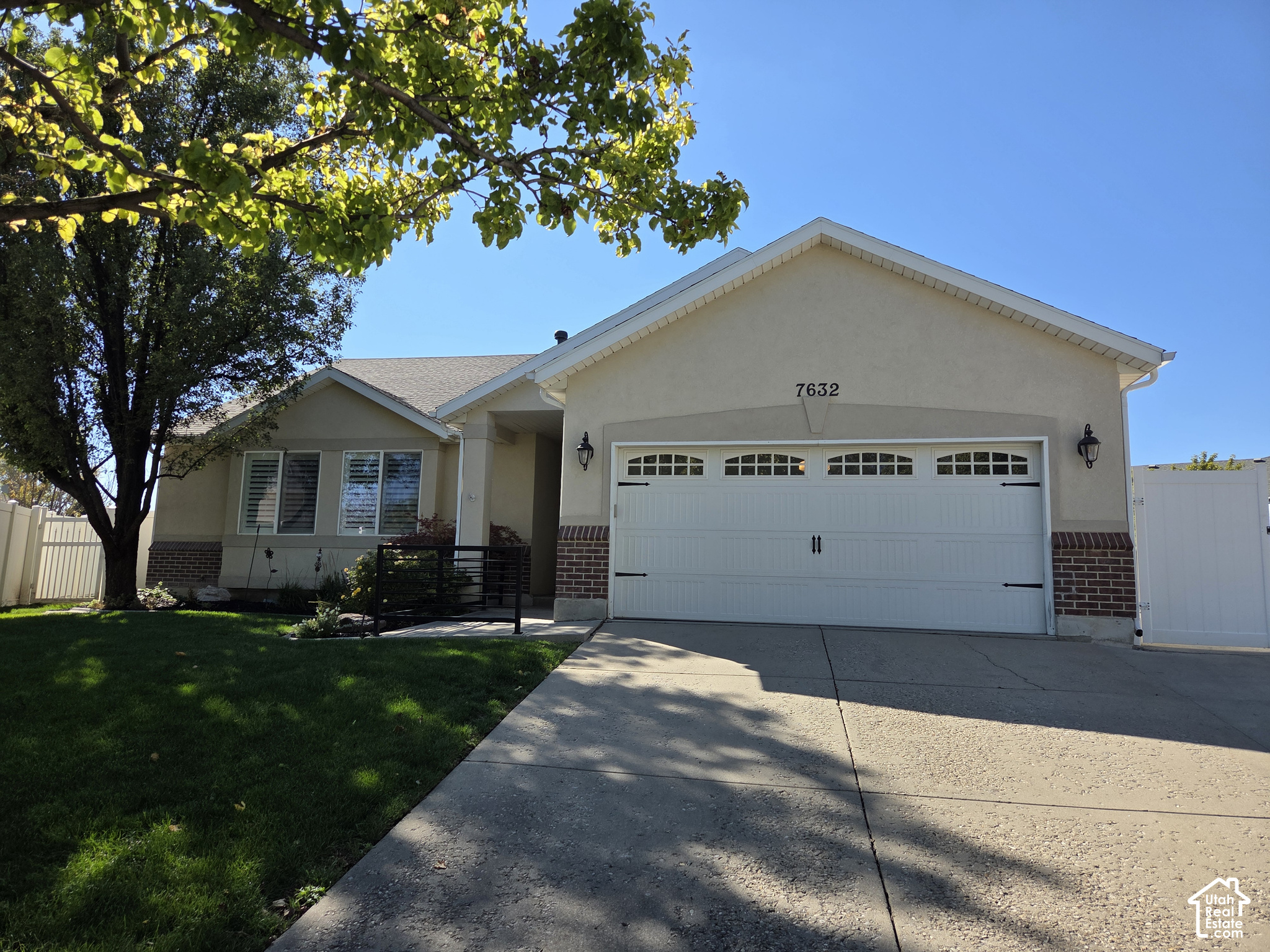 7632 S PARK VILLAGE DR