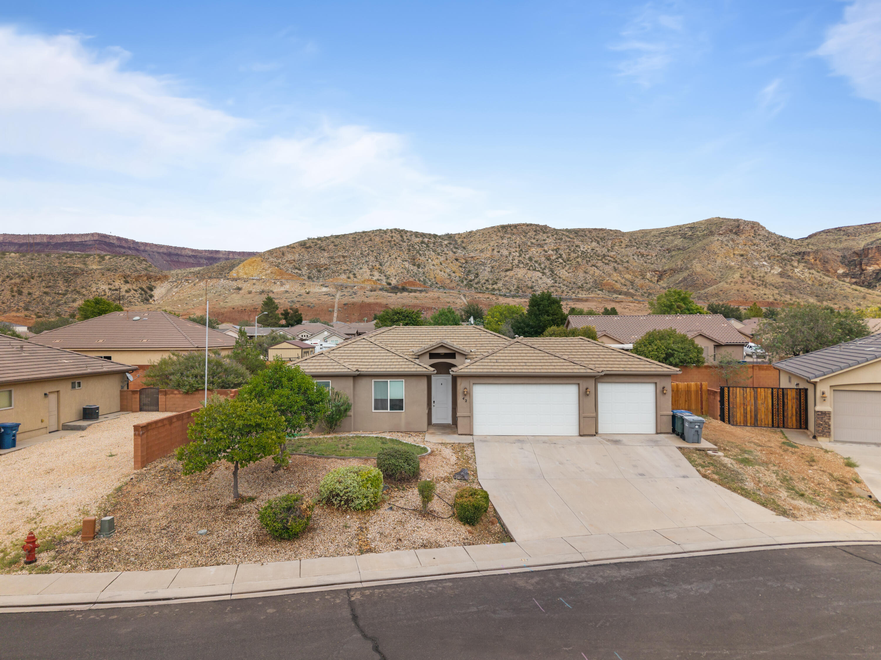 42 E 700 N, La Verkin, UT 84745