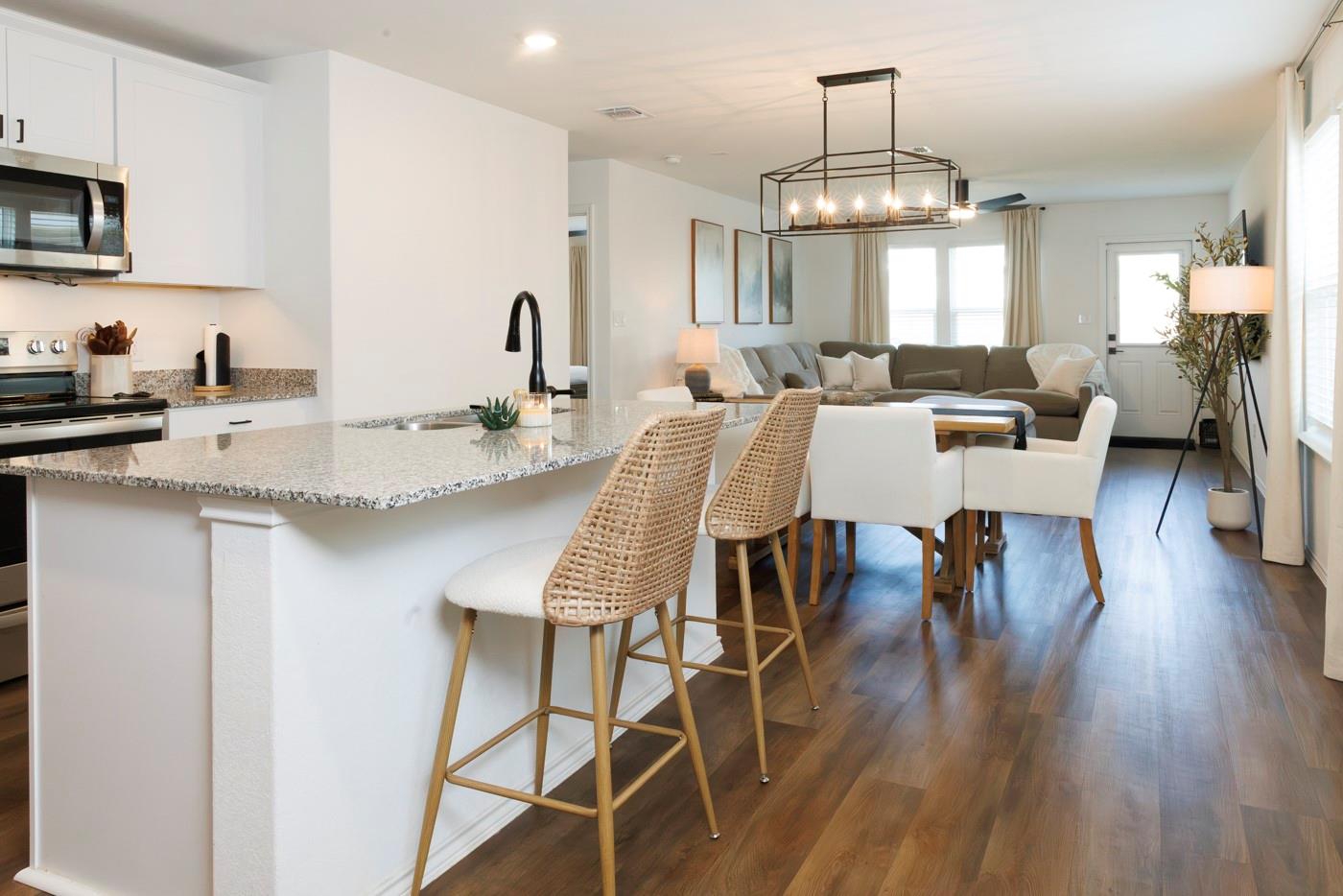 759  Bluegrass Pt