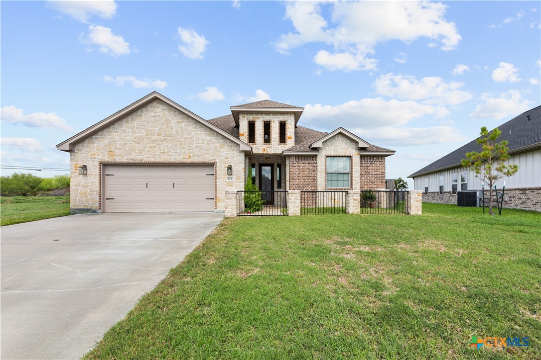 512 Windy Way Drive