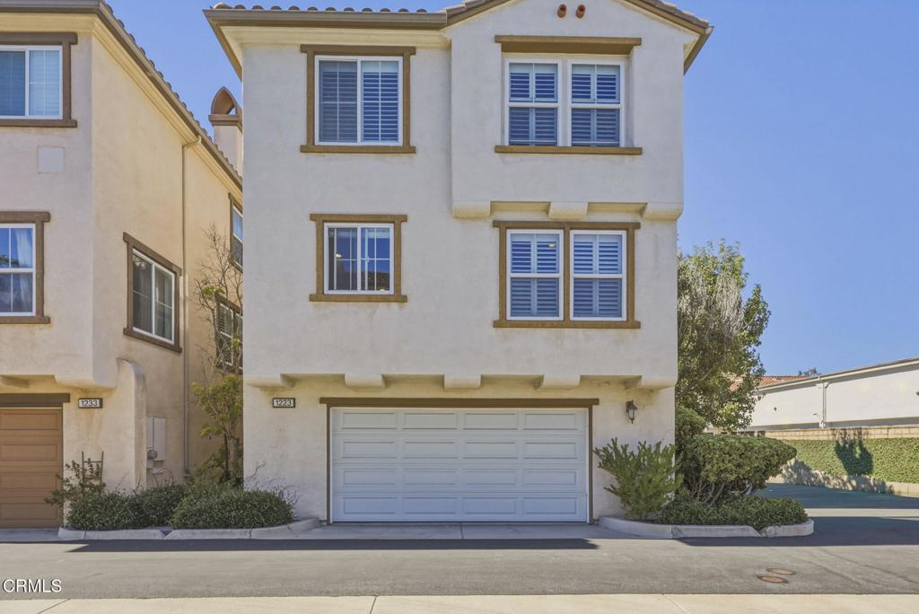 1223 Catalina Place