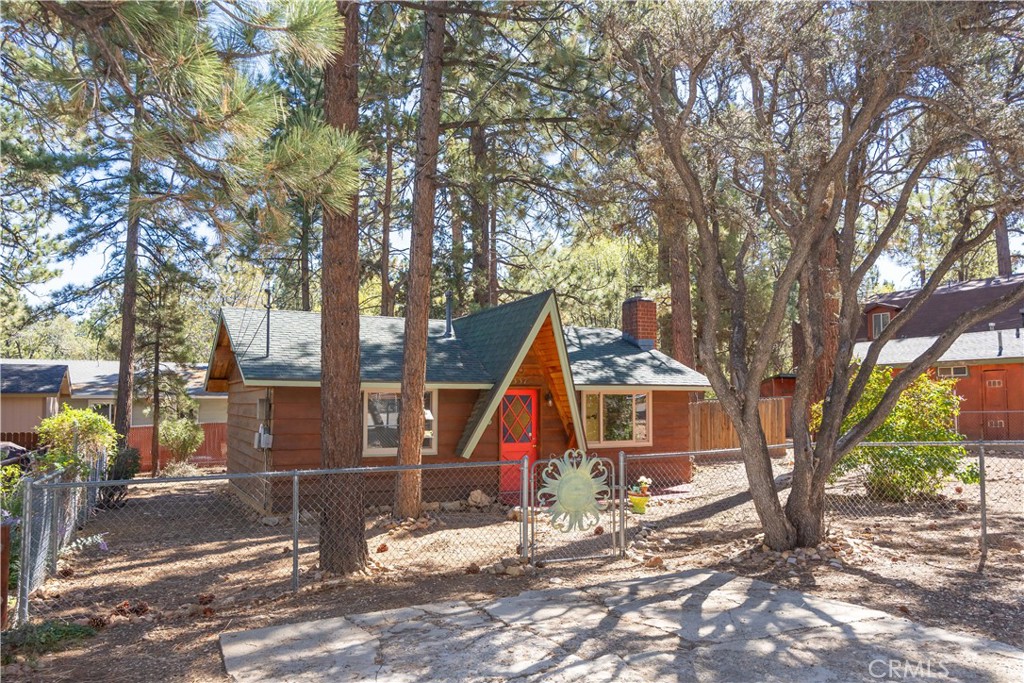 337 Holmes Lane