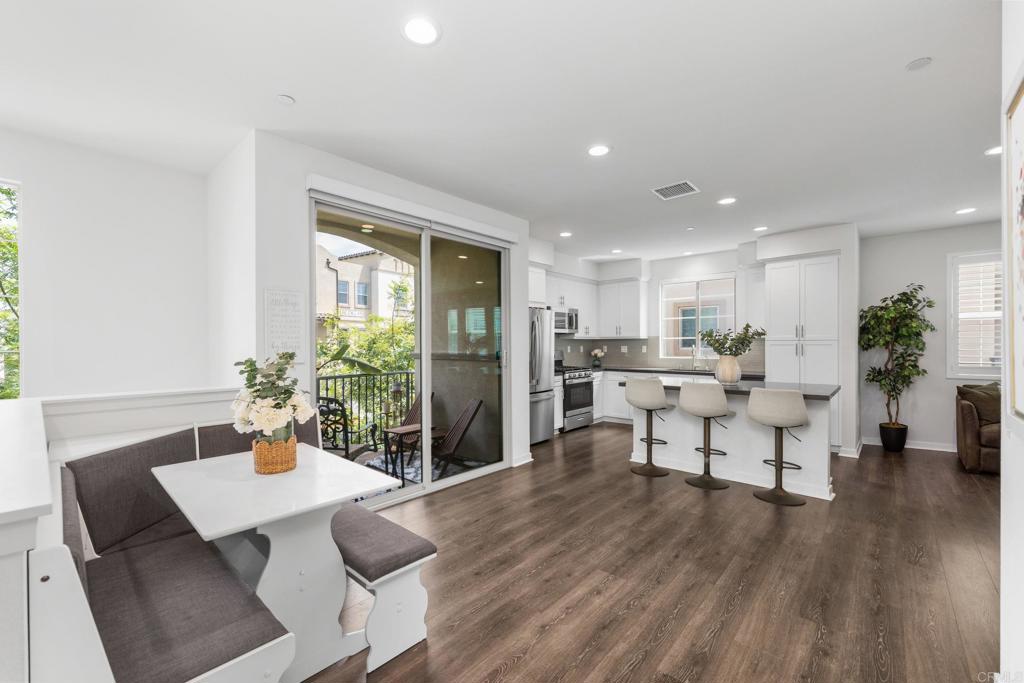 328 Waverunner Court
