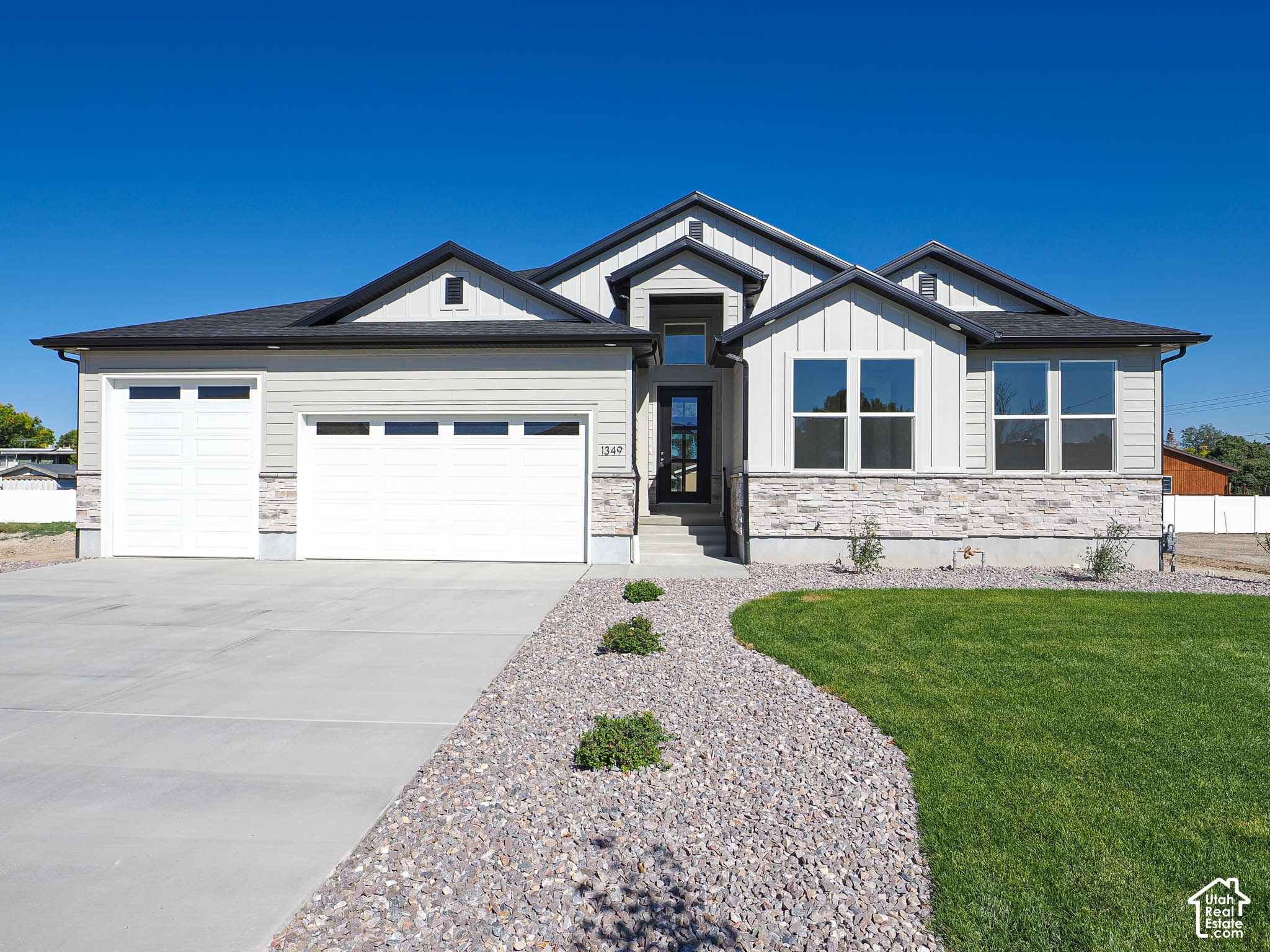 1332 W MAPLE BARN LN #101