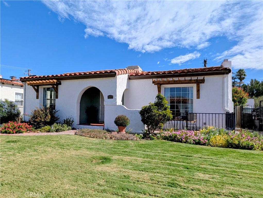 3177 N Stoddard