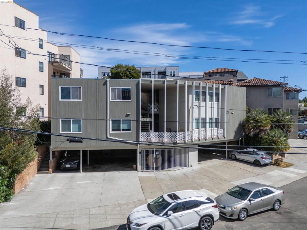 296 Lester Ave