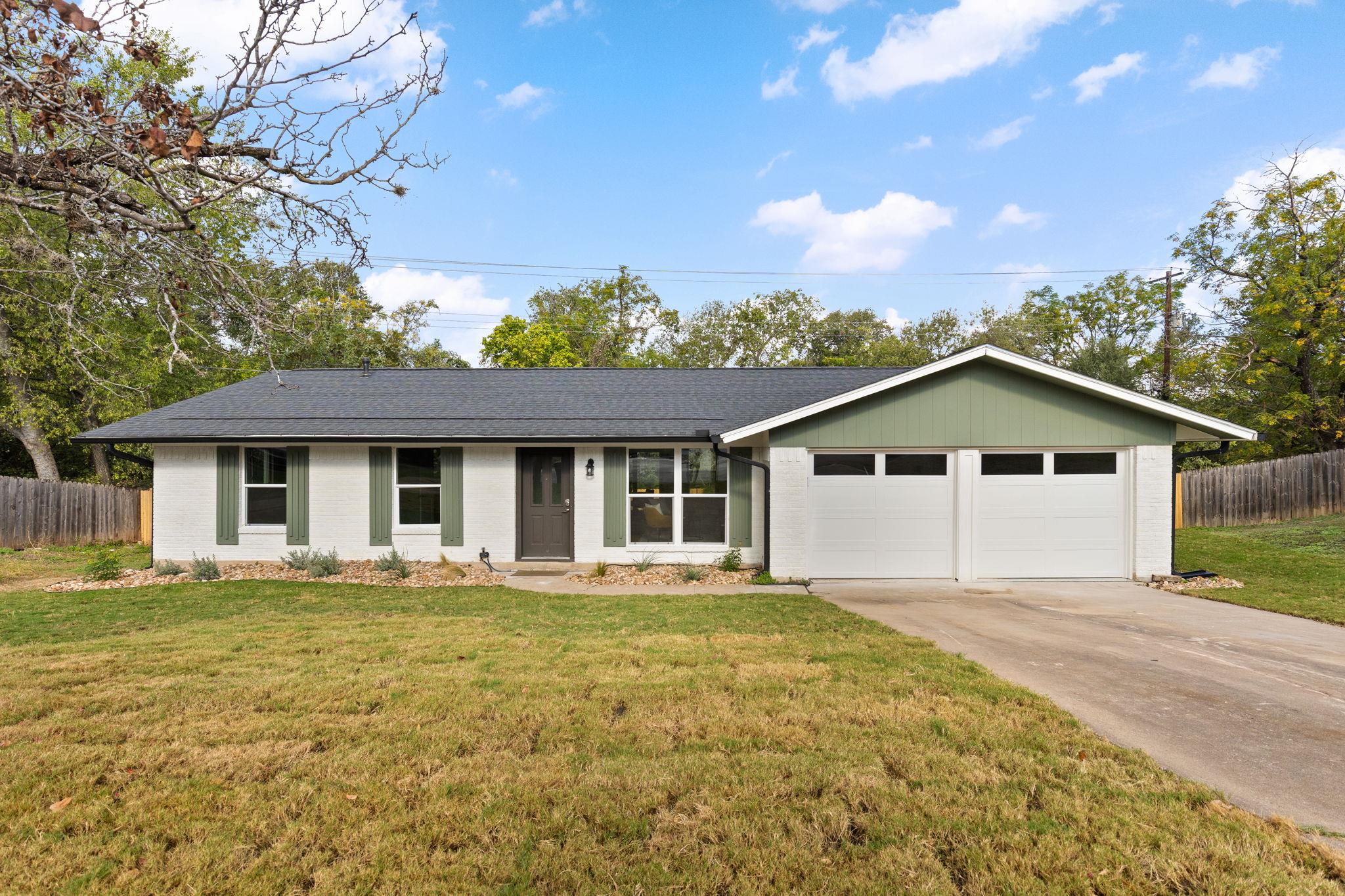 3506  Colmenero Cir, Austin, TX 78741 — photo 1