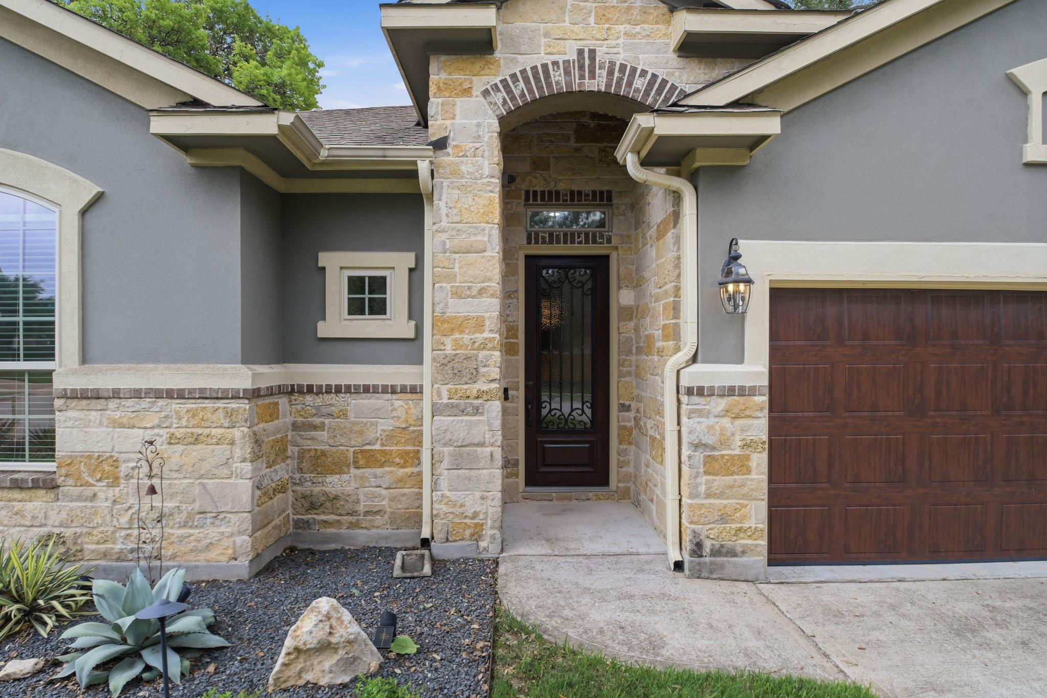 3901  Sansome Ln, Round Rock, TX 78681 — photo 1