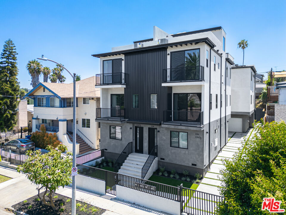 336 N Reno Street