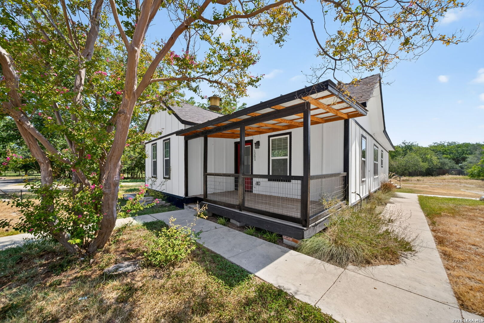 1203 Avenue J