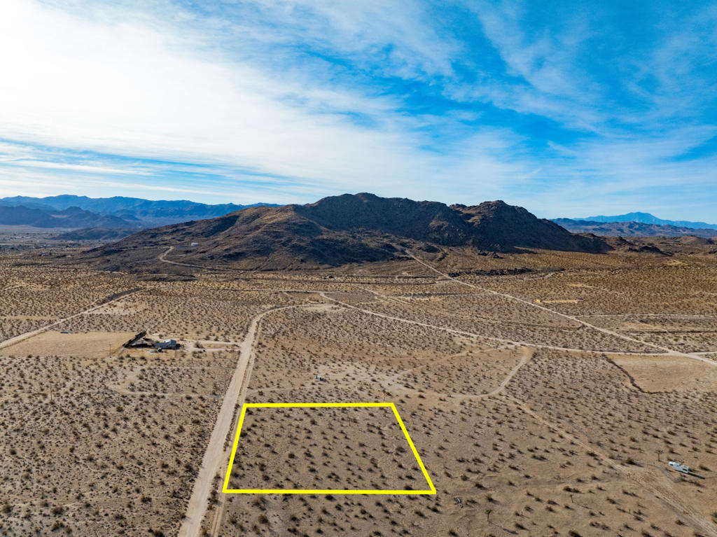 3432 Saddleback Road