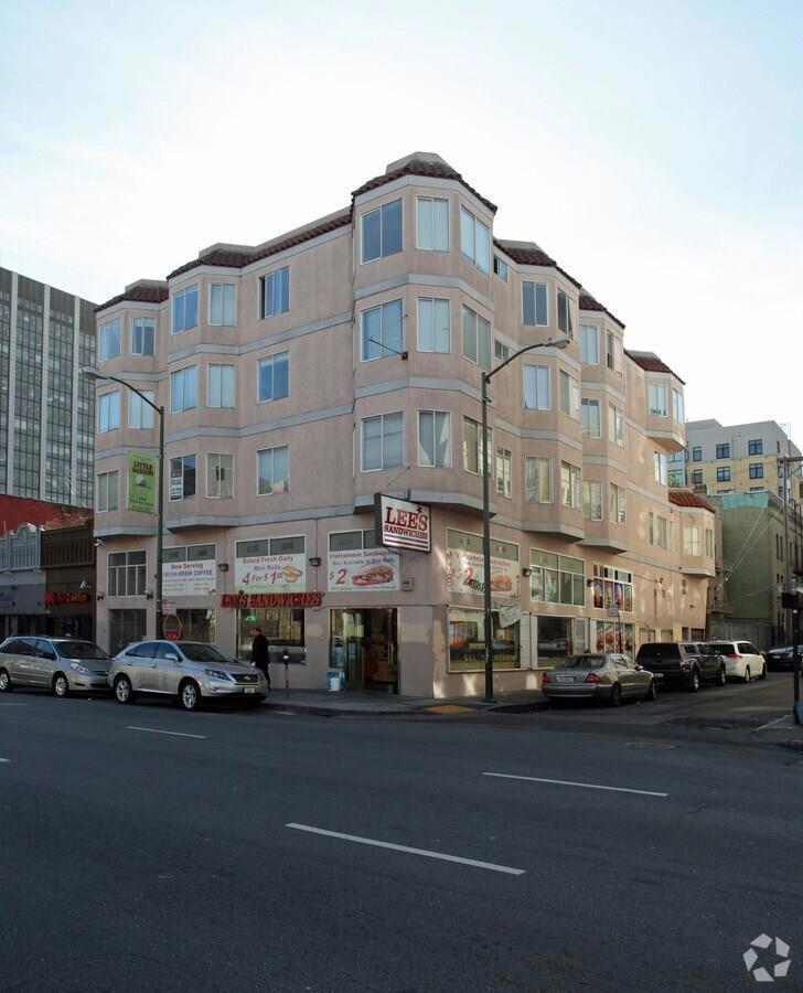 625 Larkin Street 10