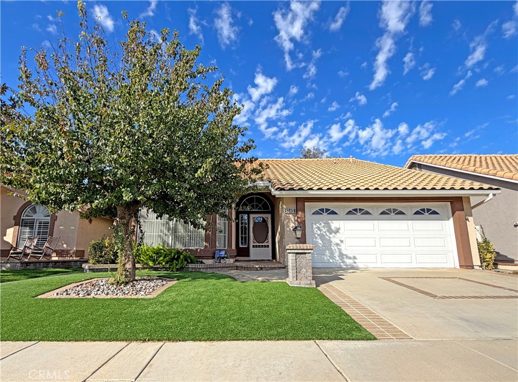 1349 Fairway Oaks