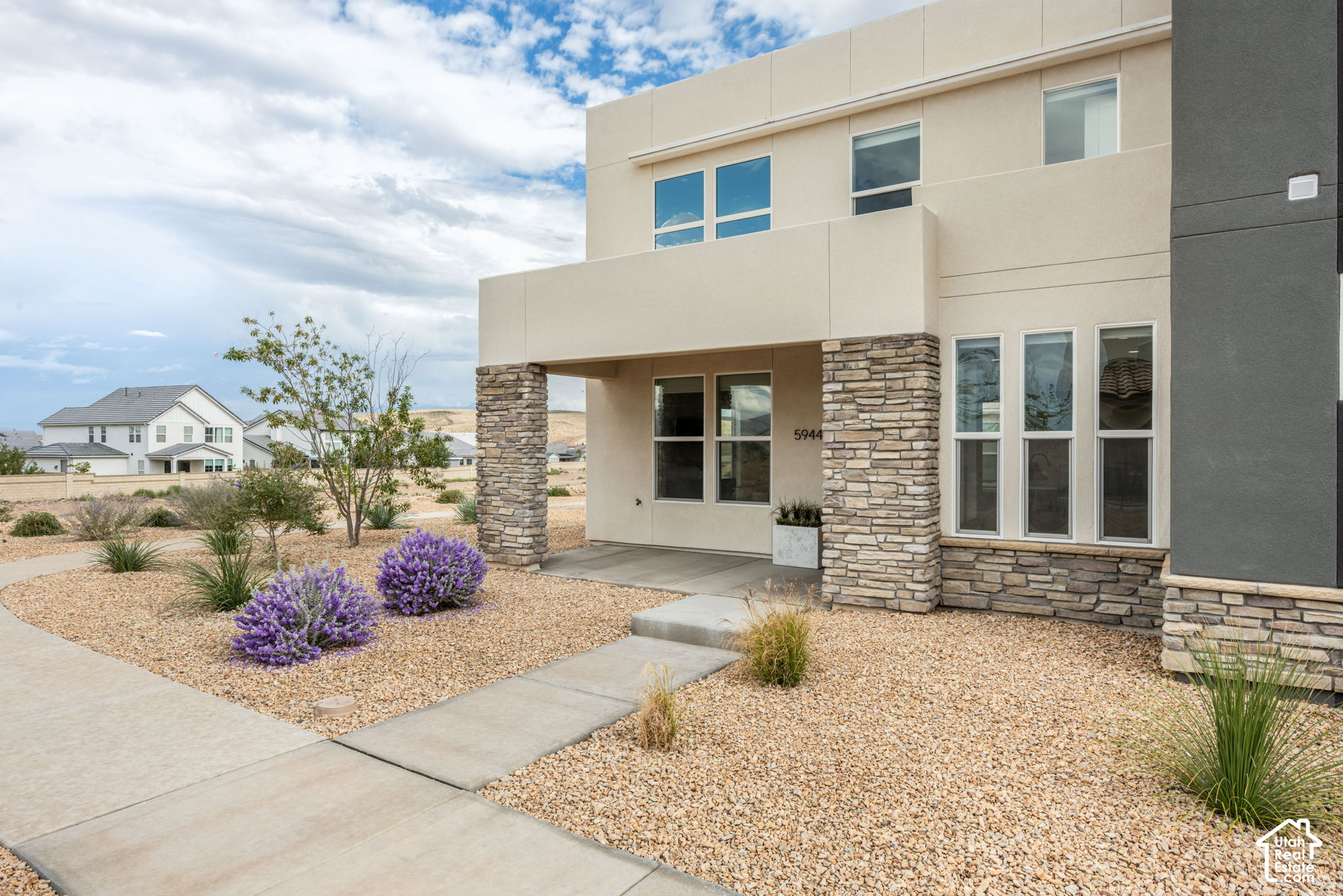 5944 S CINDER HOLLOW CV