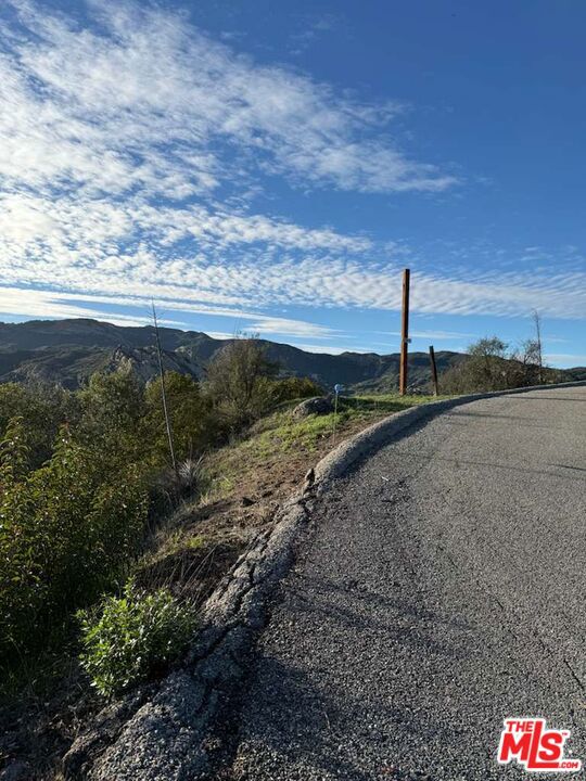 1 Topanga Skyline Dr
