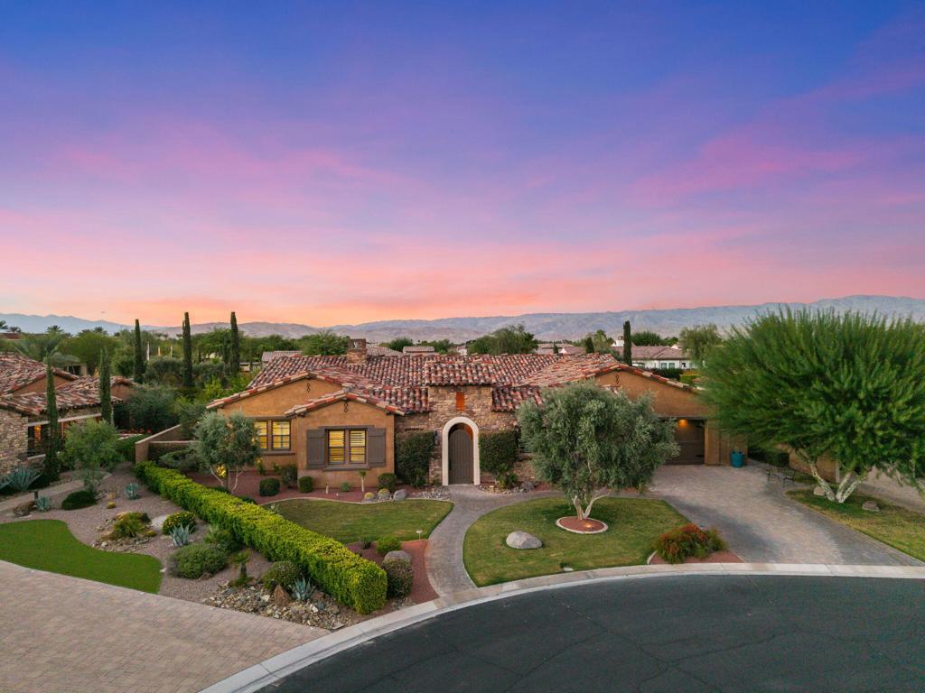 5 Cassis Circle