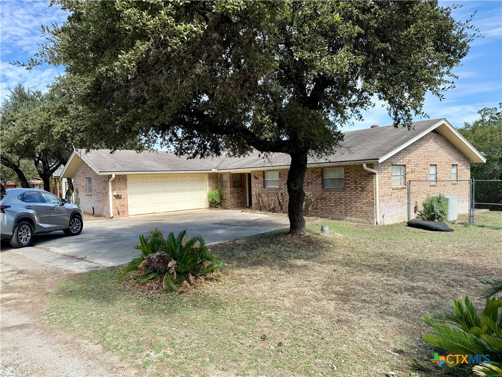 116 Creekview Drive