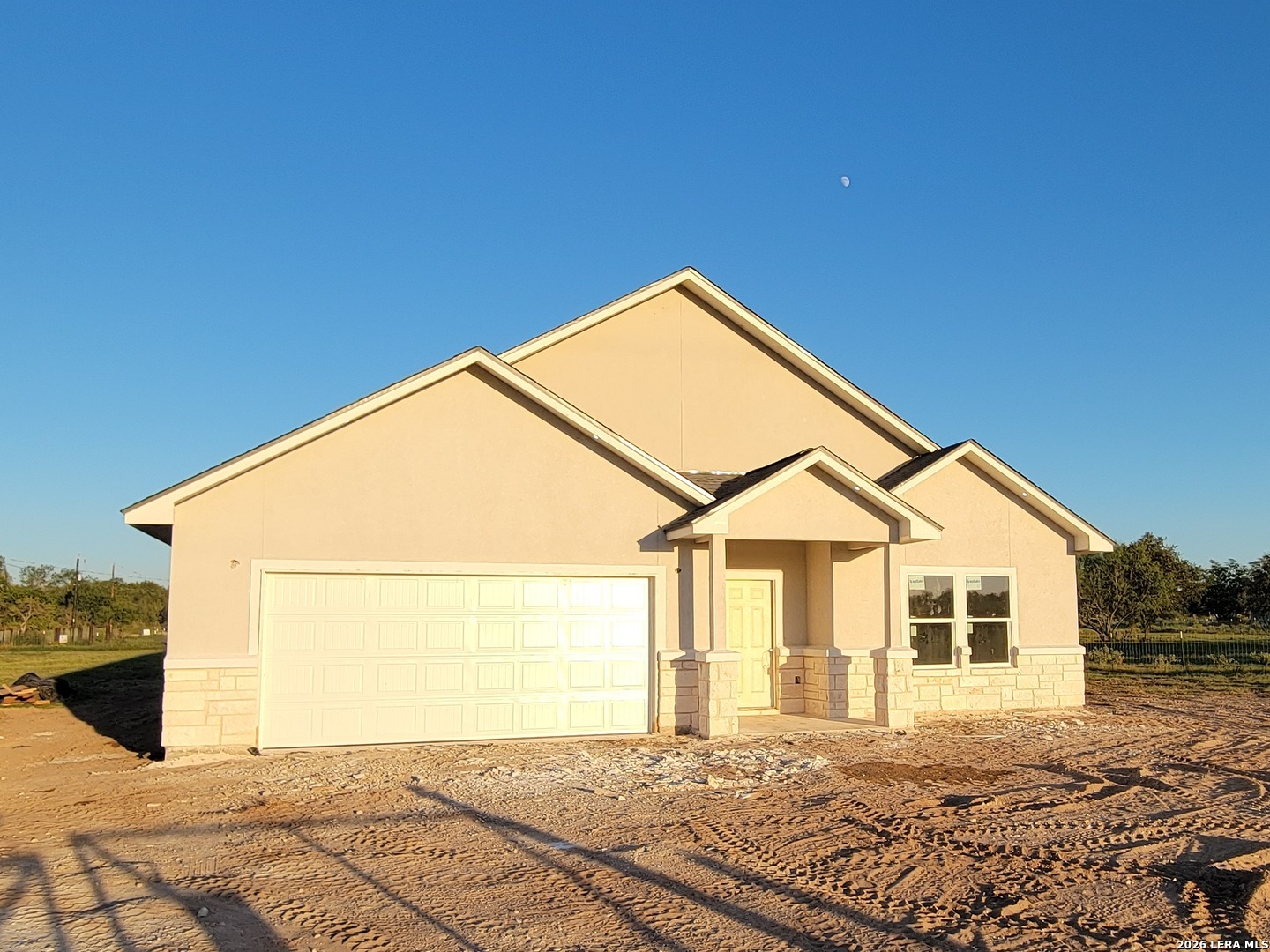 950 McConnell Rd