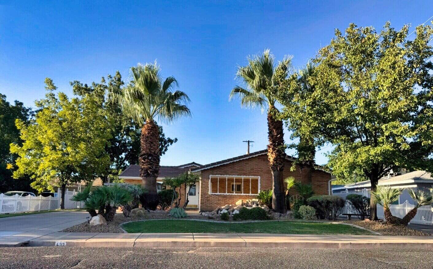 433 E 400 S, St George, UT 84770