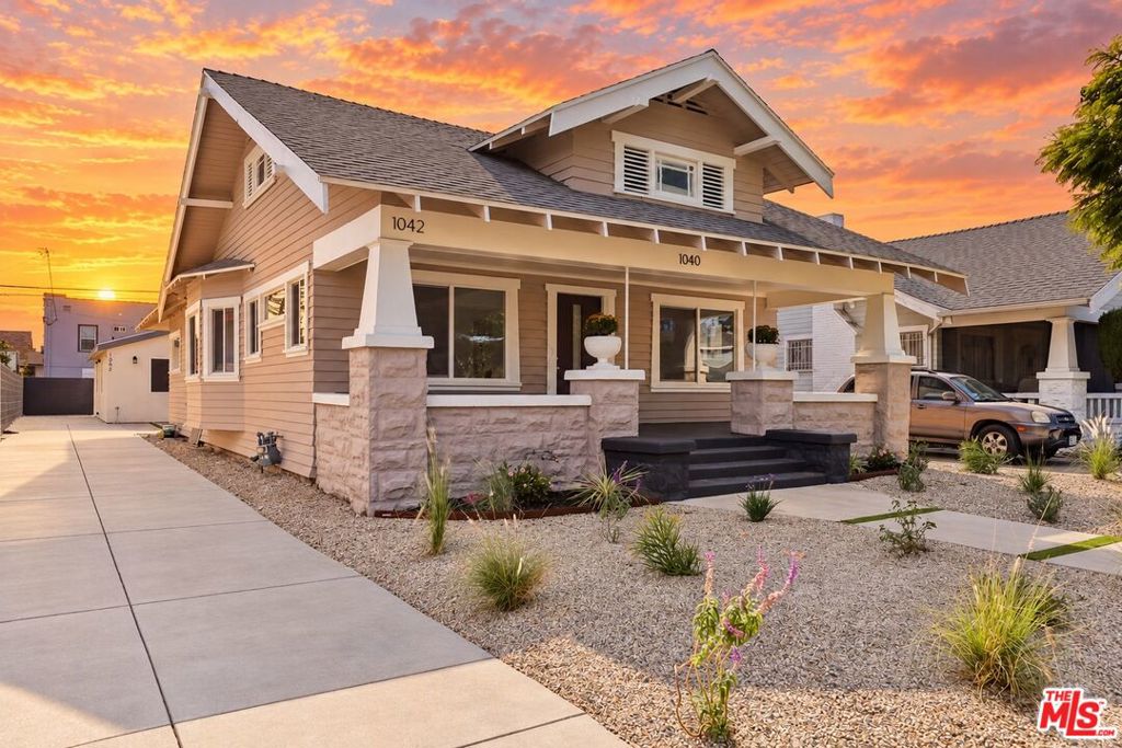 1040 W 45th Street