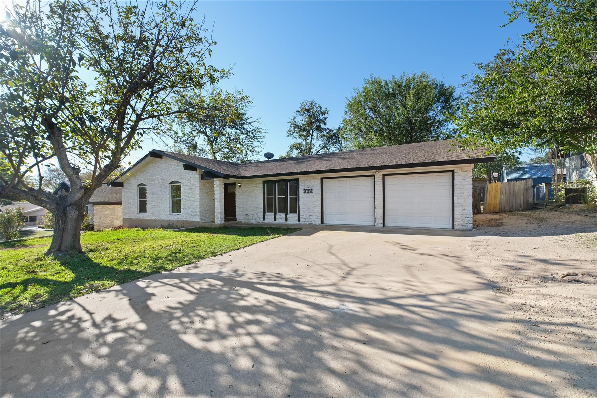 1107  Rebbeca Dr
