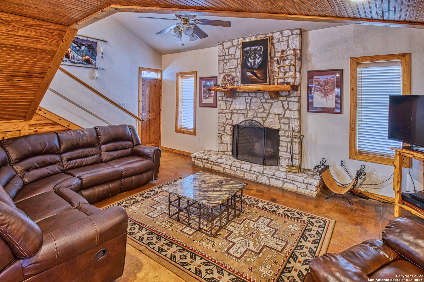 210 Bluebonnet Dr, ConCan, TX 78838 — photo 1