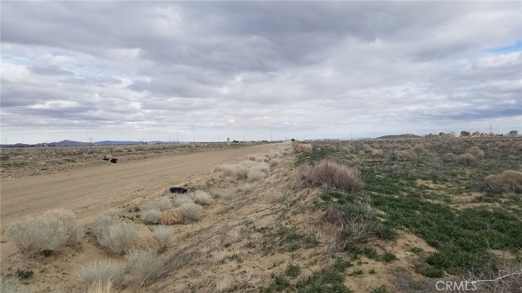 0 0Avenue B2/112 St W, Lancaster, CA 93536 — photo 1