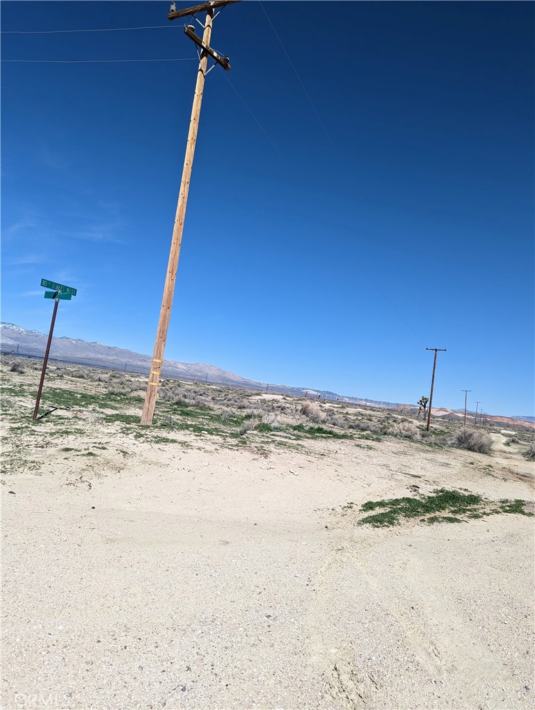 0 Unknown, Unknown, CA 93560 — photo 1