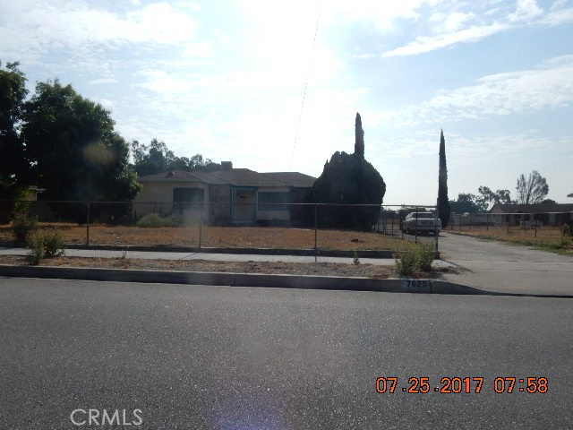 7625 Cypress Avenue, Fontana, CA 92336 — photo 1