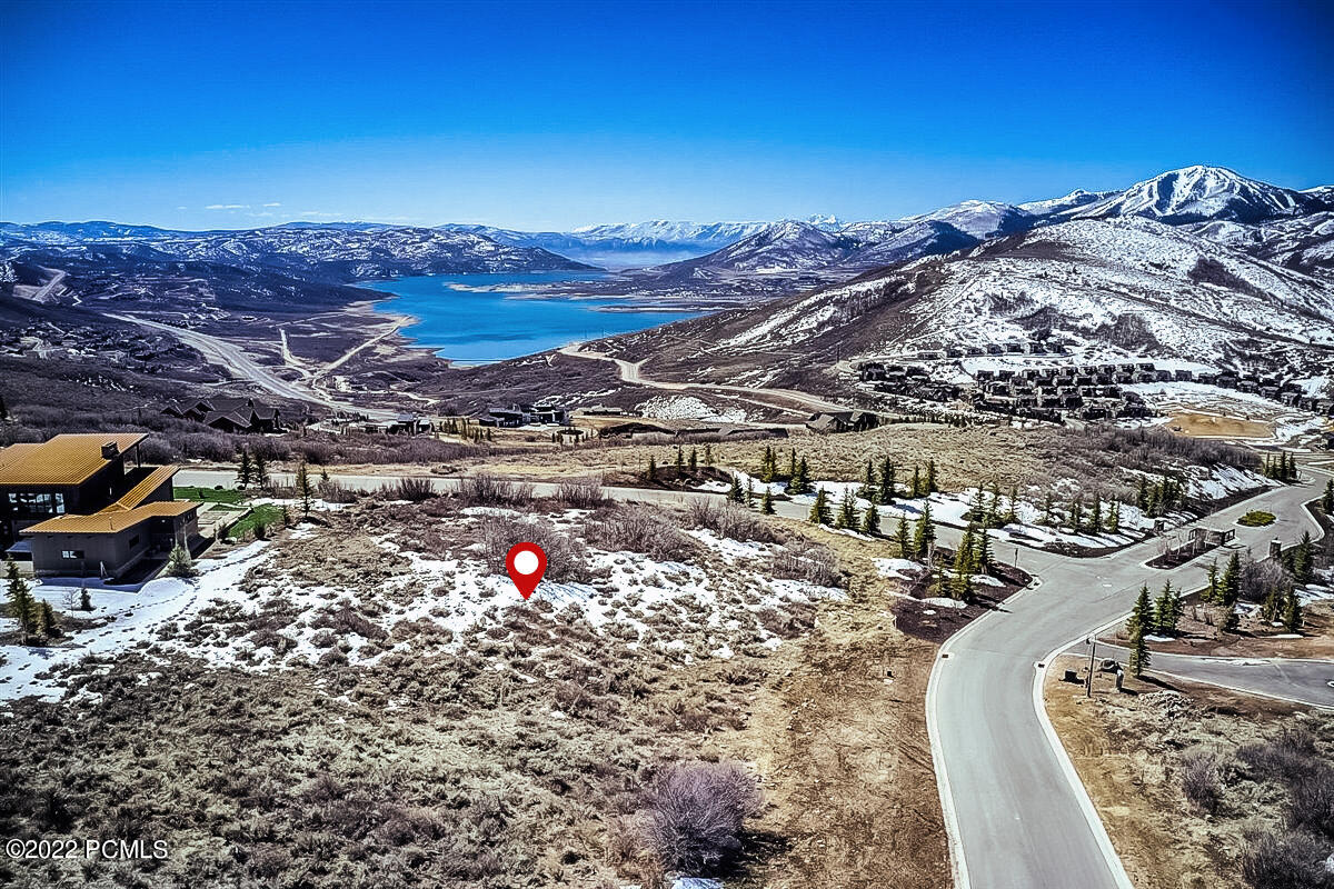 623 W Peace Tree Trail 80