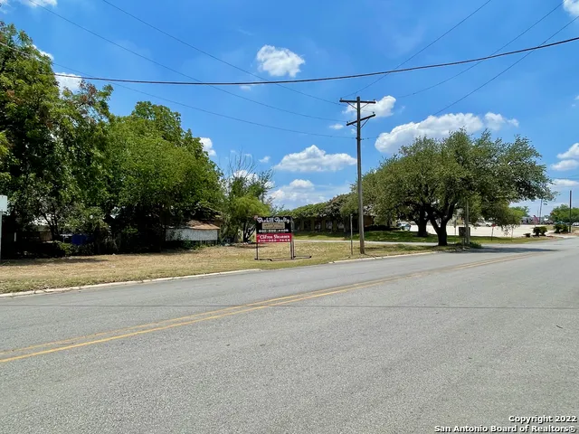 00 SMITH ST, Pleasanton, TX 78064 — photo 1