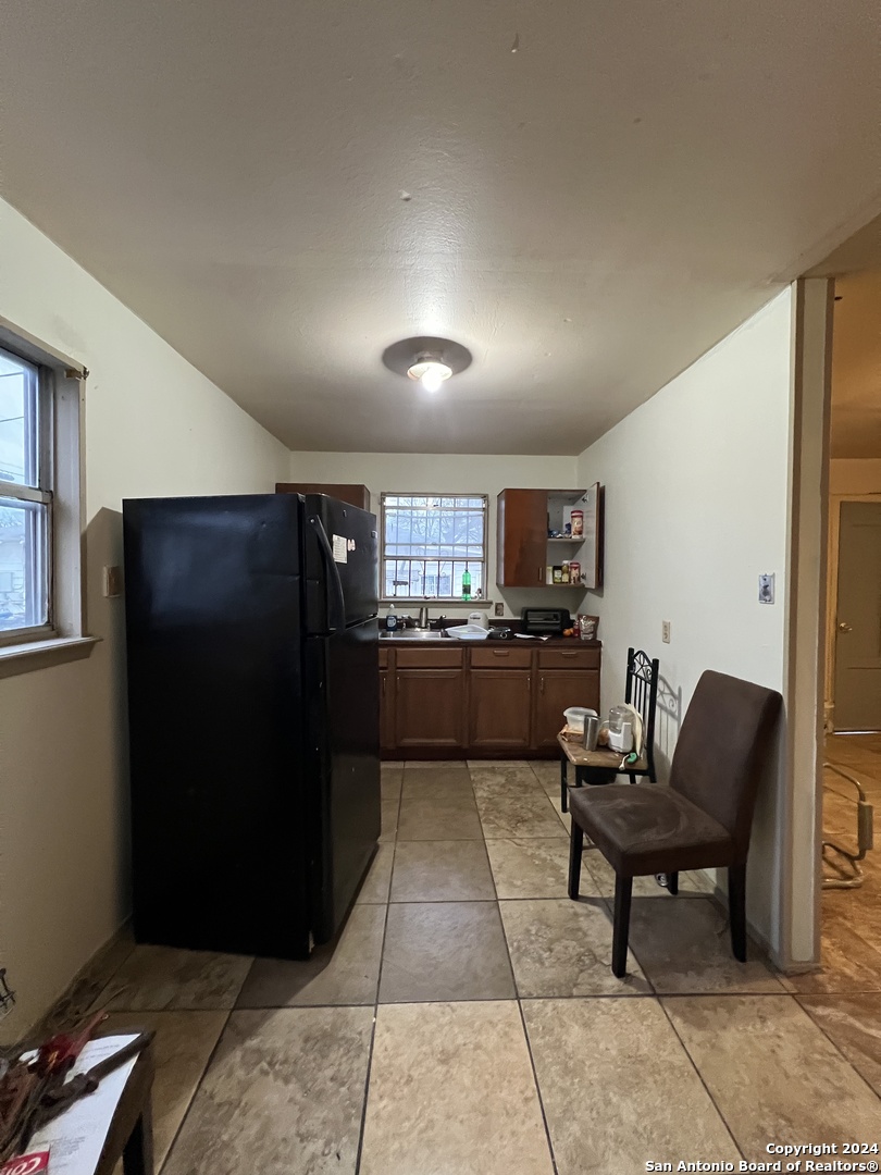 710 E Southcross Blvd, San Antonio, TX 78214 — photo 1