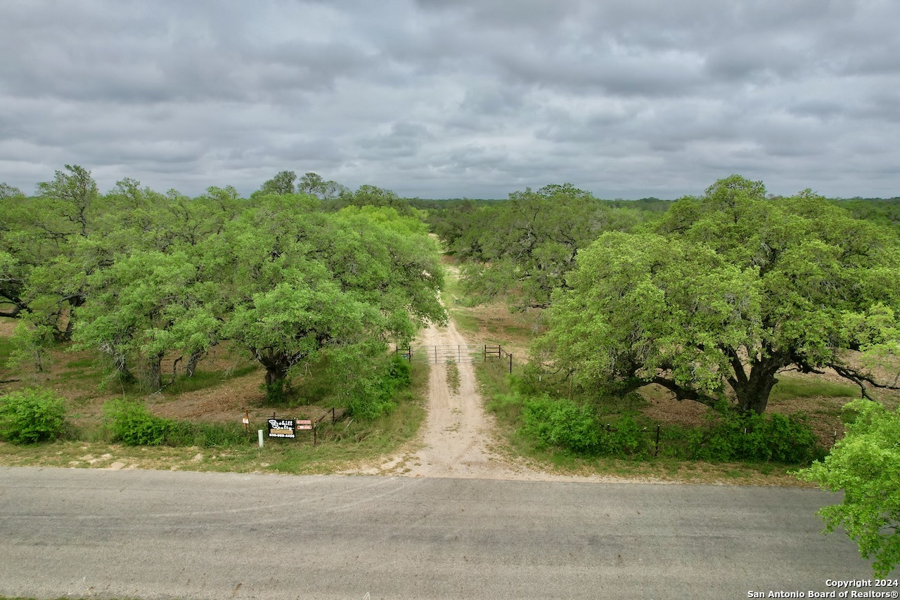 177.9 AC CR 7711, Devine, TX 78016 — photo 1