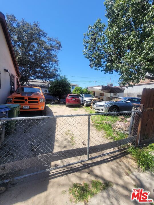 8019 Towne Avenue, Los Angeles, CA 90003 — photo 1