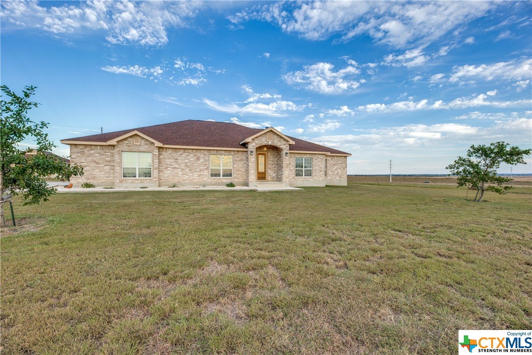 8177 Boenig Road, Seguin, TX 78155 — photo 1