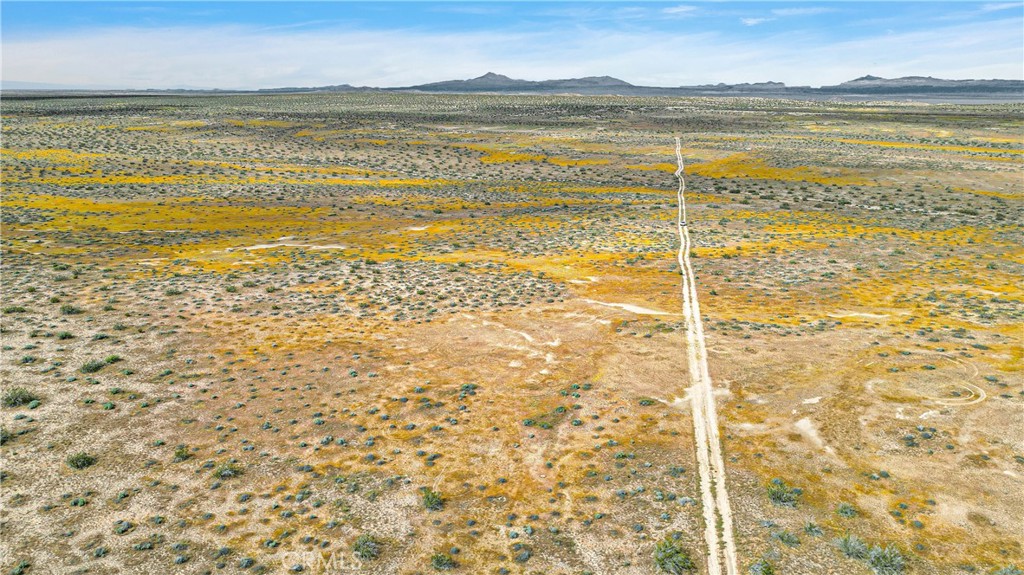 7 Near Powerline RD, Boron, CA 93516 — photo 1