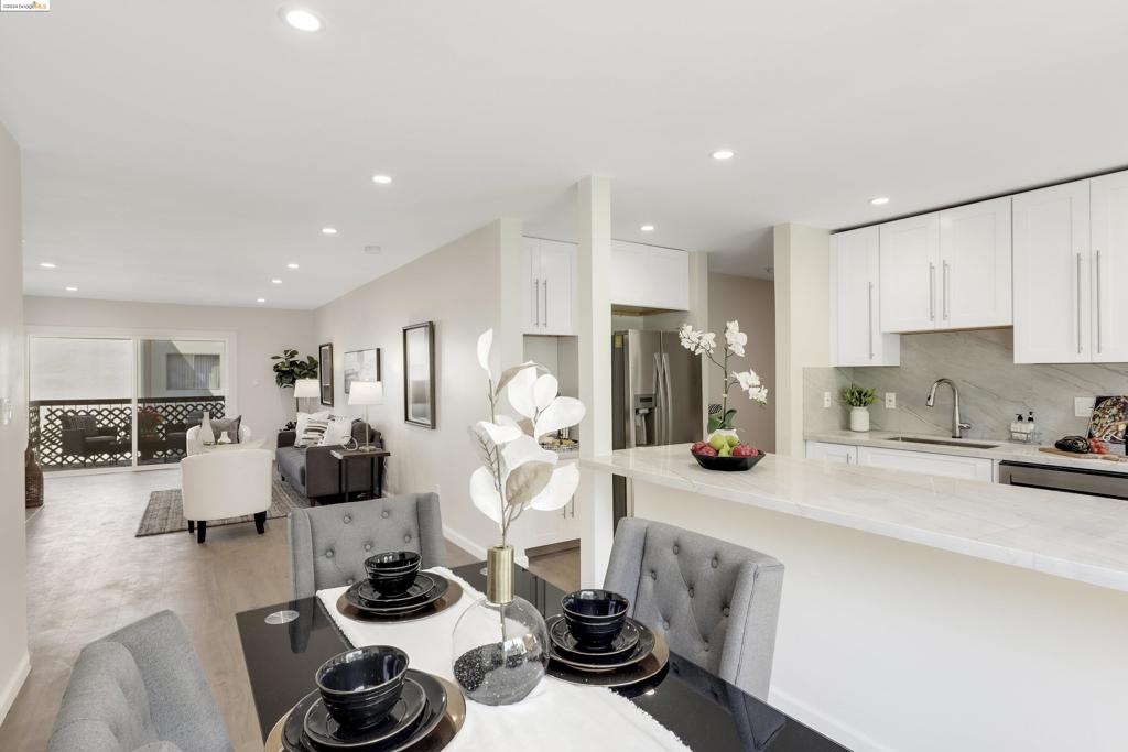 155 Pearl Street 308, Oakland, CA 94611 — photo 1