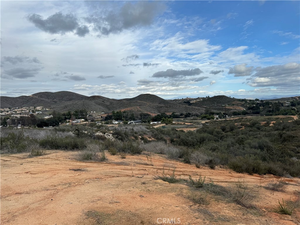 17 Orange, Menifee, CA 92584 — photo 1