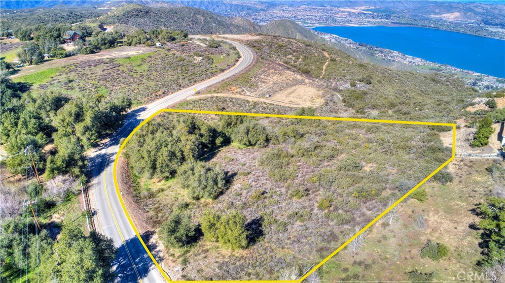 7 South Main Divide, Lake Elsinore, CA 92530 — photo 1