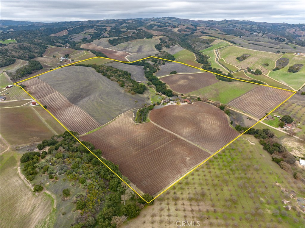 2135 Live Oak Rd, Paso Robles, CA 93446 — photo 1