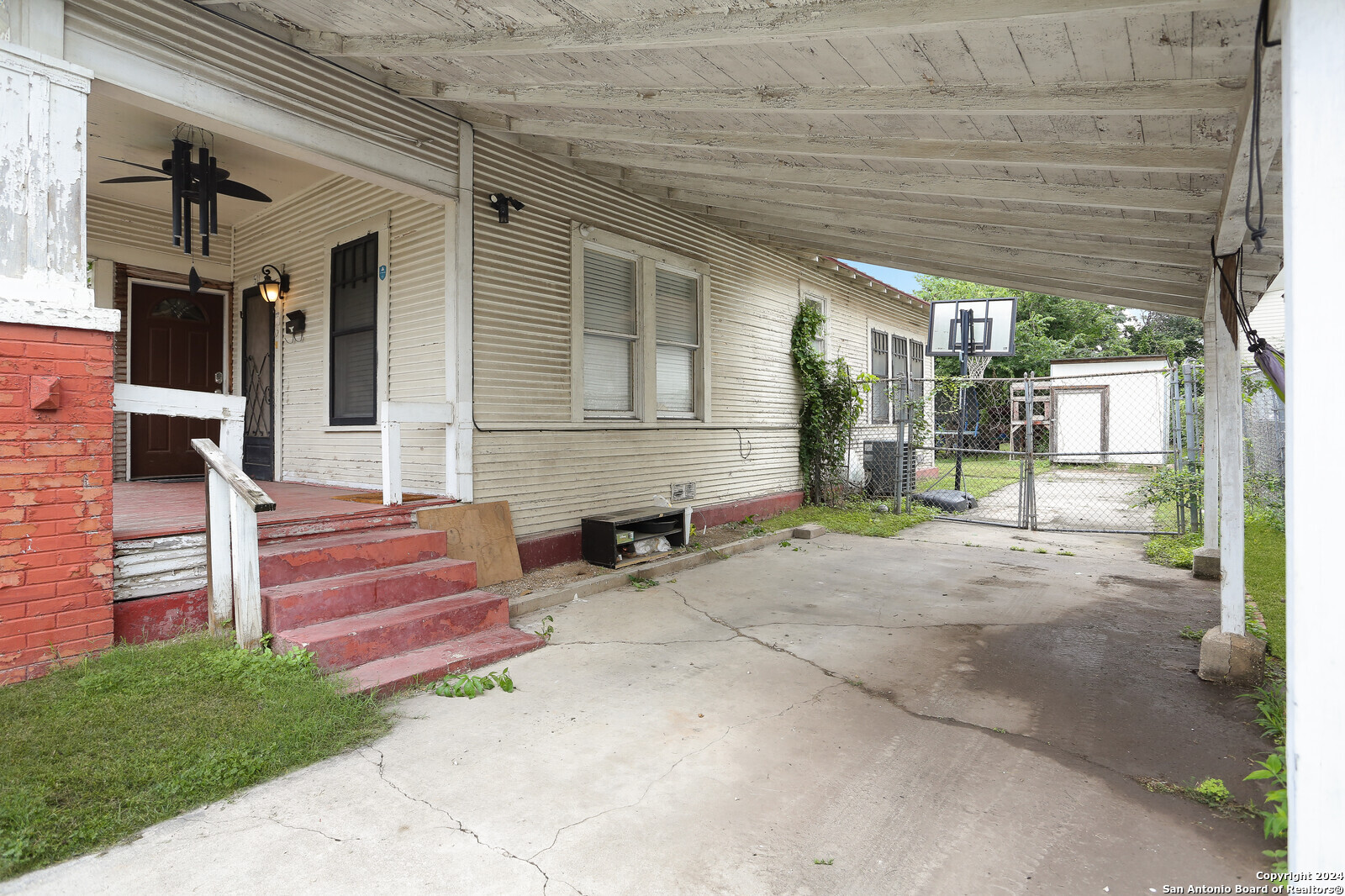 511 DEVINE ST, San Antonio, TX 78210 — photo 1