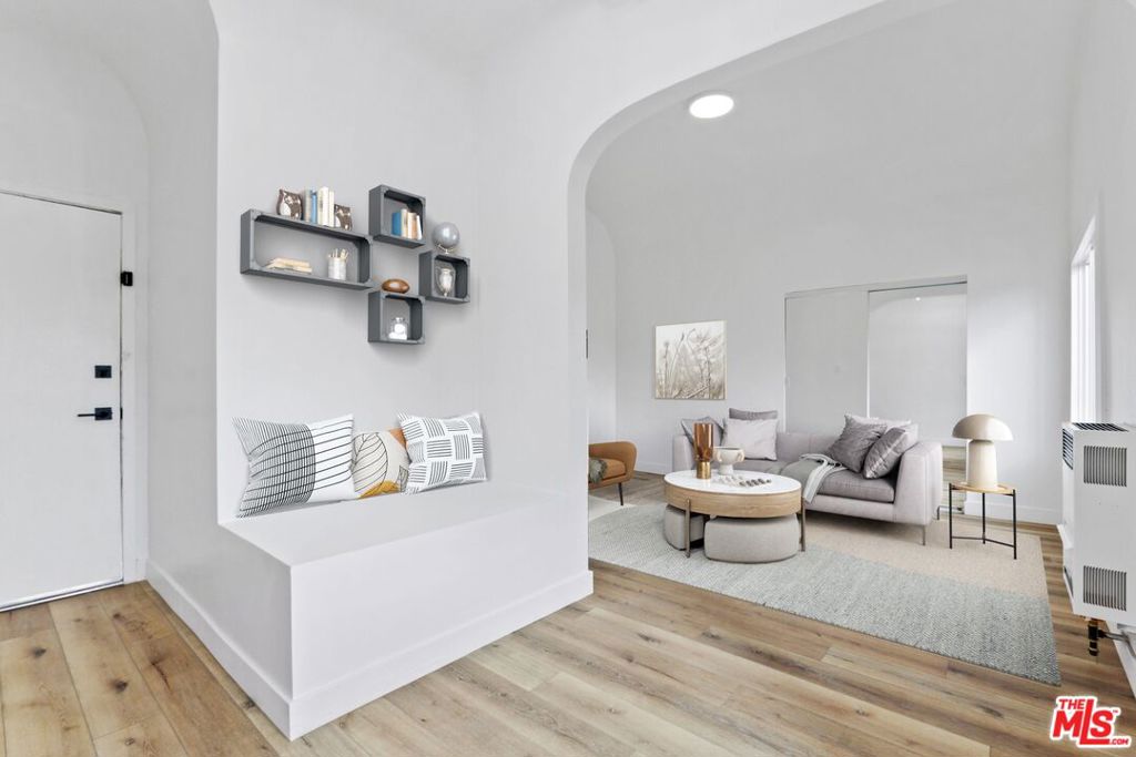 201 N Normandie Avenue, Los Angeles, CA 90004 — photo 1