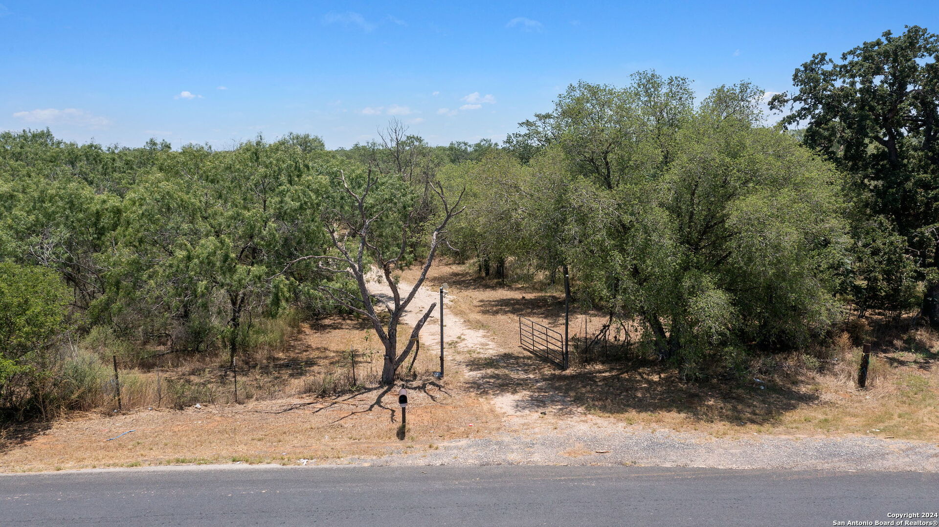 19366 BENTON CITY RD, Somerset, TX 78069 — photo 1