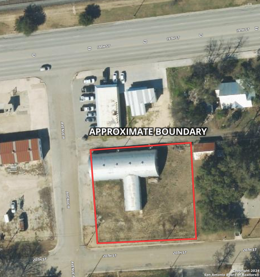 1905 AVENUE R, Hondo, TX 78861 — photo 1