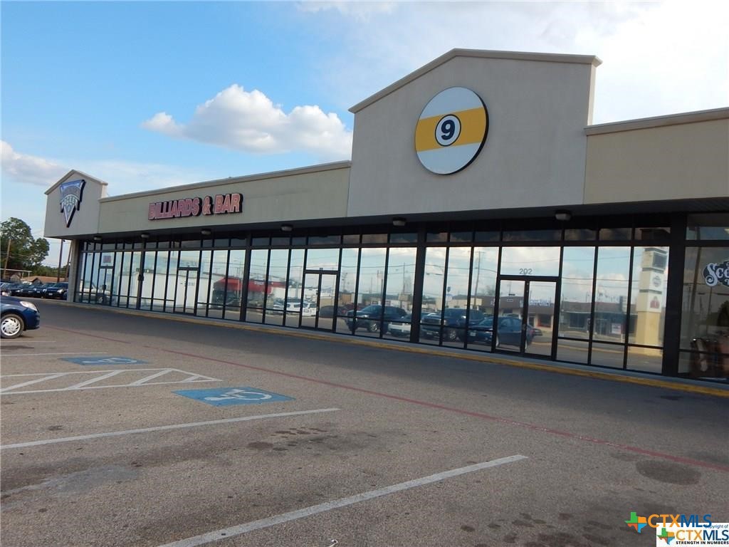 202 E Veterans Memorial Boulevard, Killeen, TX 76541 — photo 1