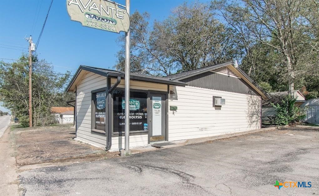 2008 W Avenue M, Temple, TX 76504 — photo 1