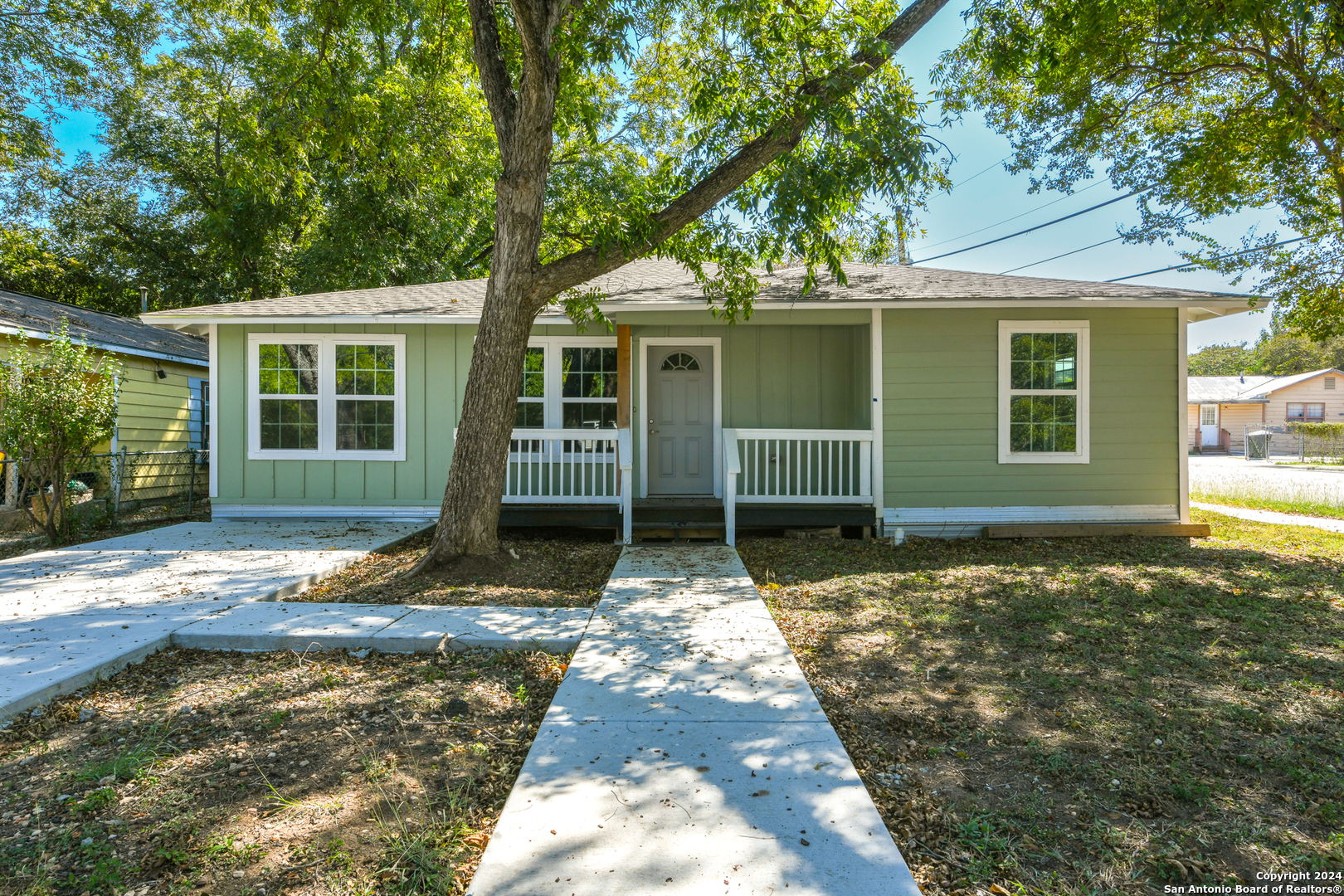 2293 W MILL ST, New Braunfels, TX 78130 — photo 1