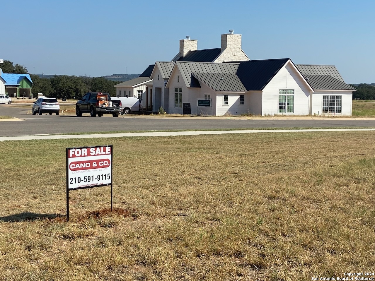401 INTERLAKEN, Fredericksburg, TX 78624 — photo 1